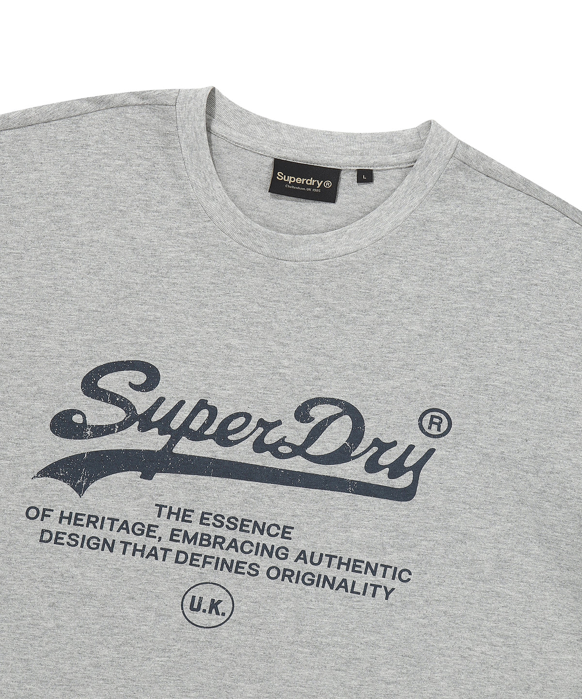 Essential Logo T-Shirt