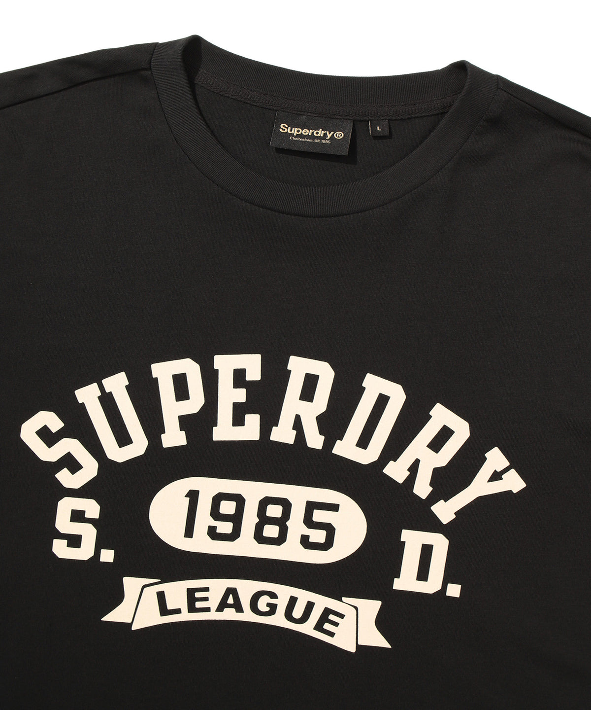 League Essential Graphic T-Shirt