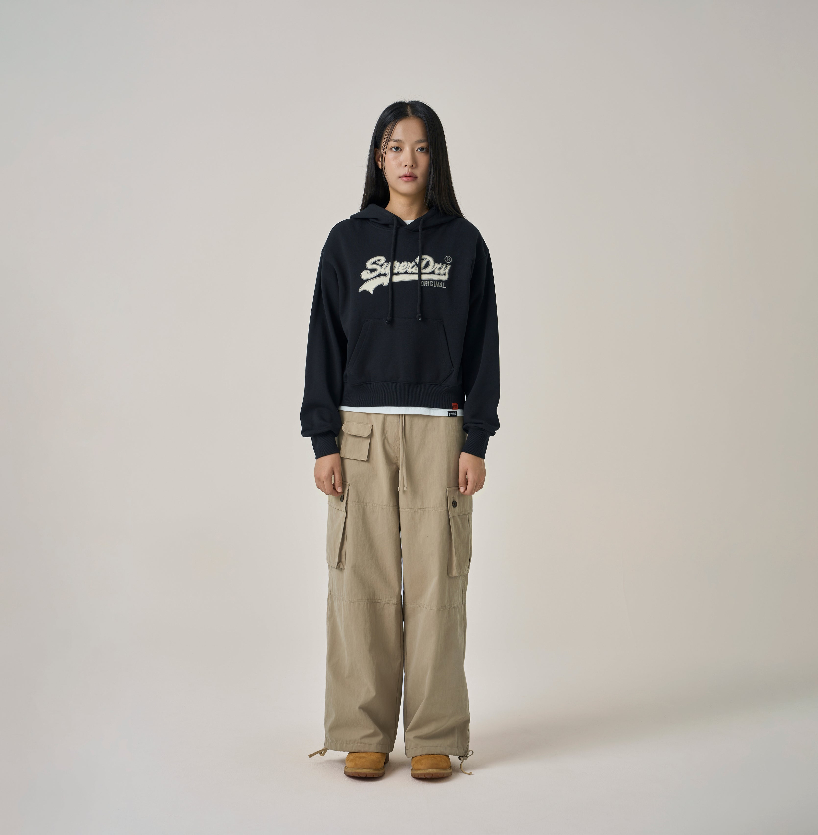 W Vintage Logo Crop Hoodie