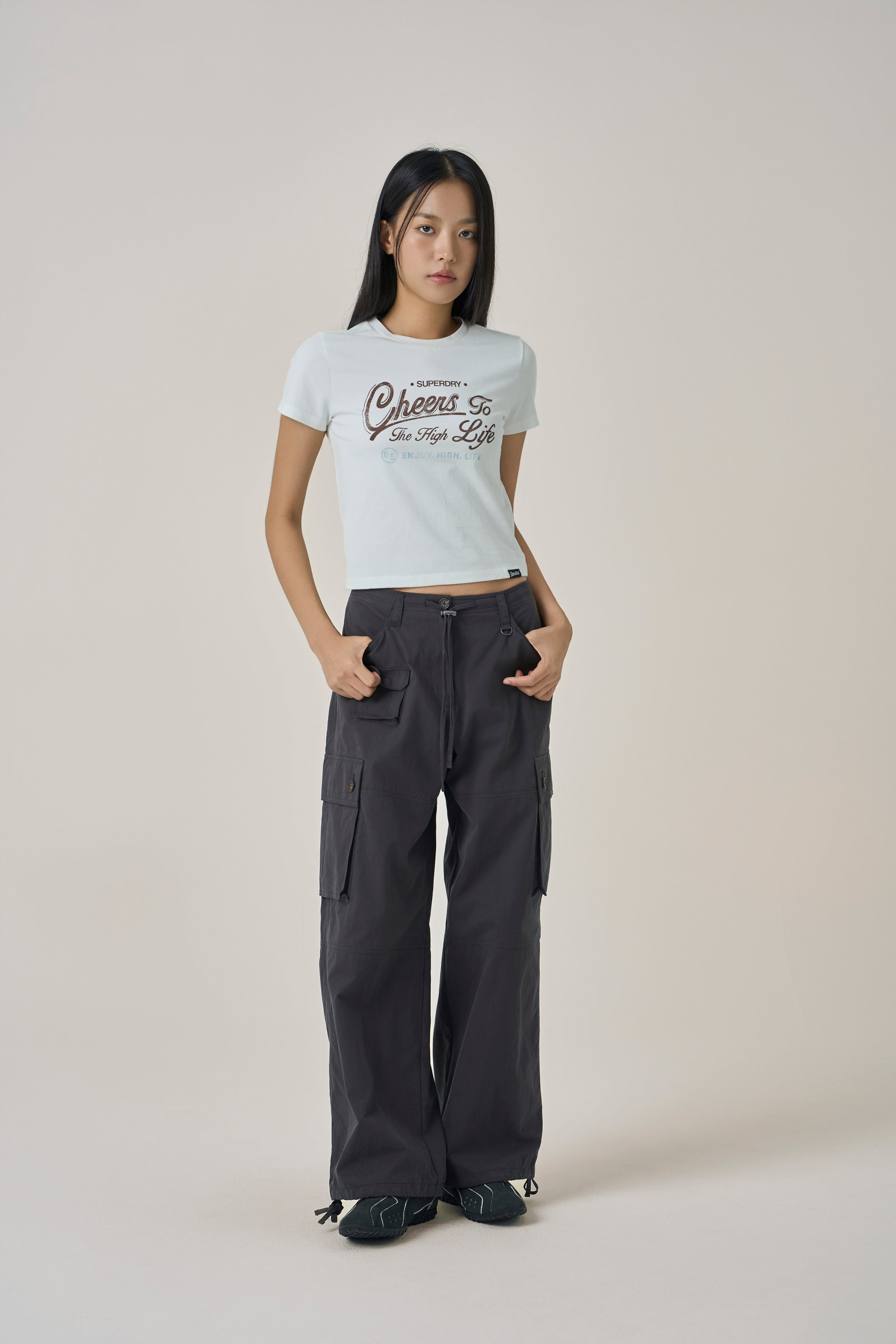 W Vintage Script Crop T-Shirt
