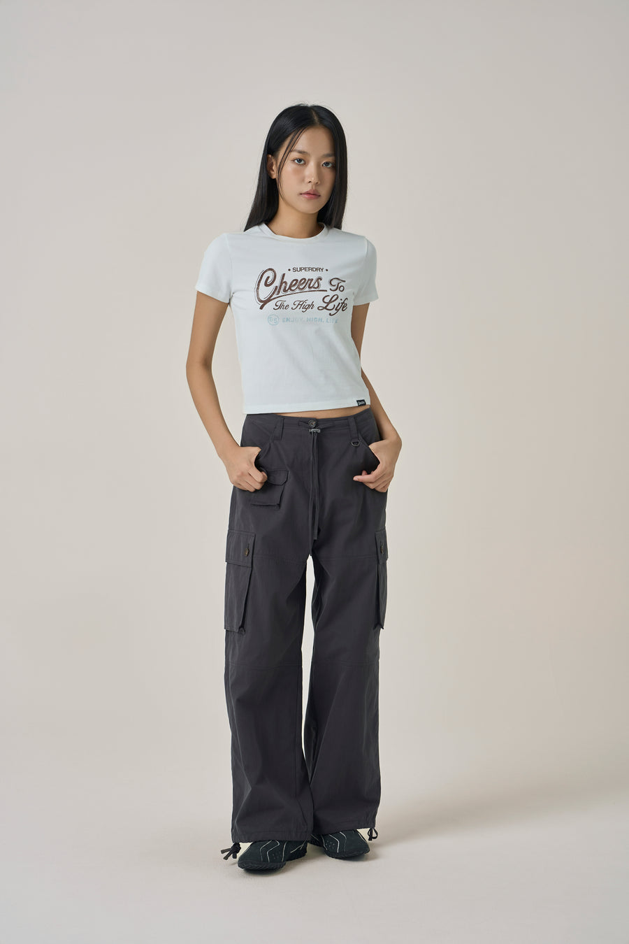 W Vintage Script Crop T-Shirt