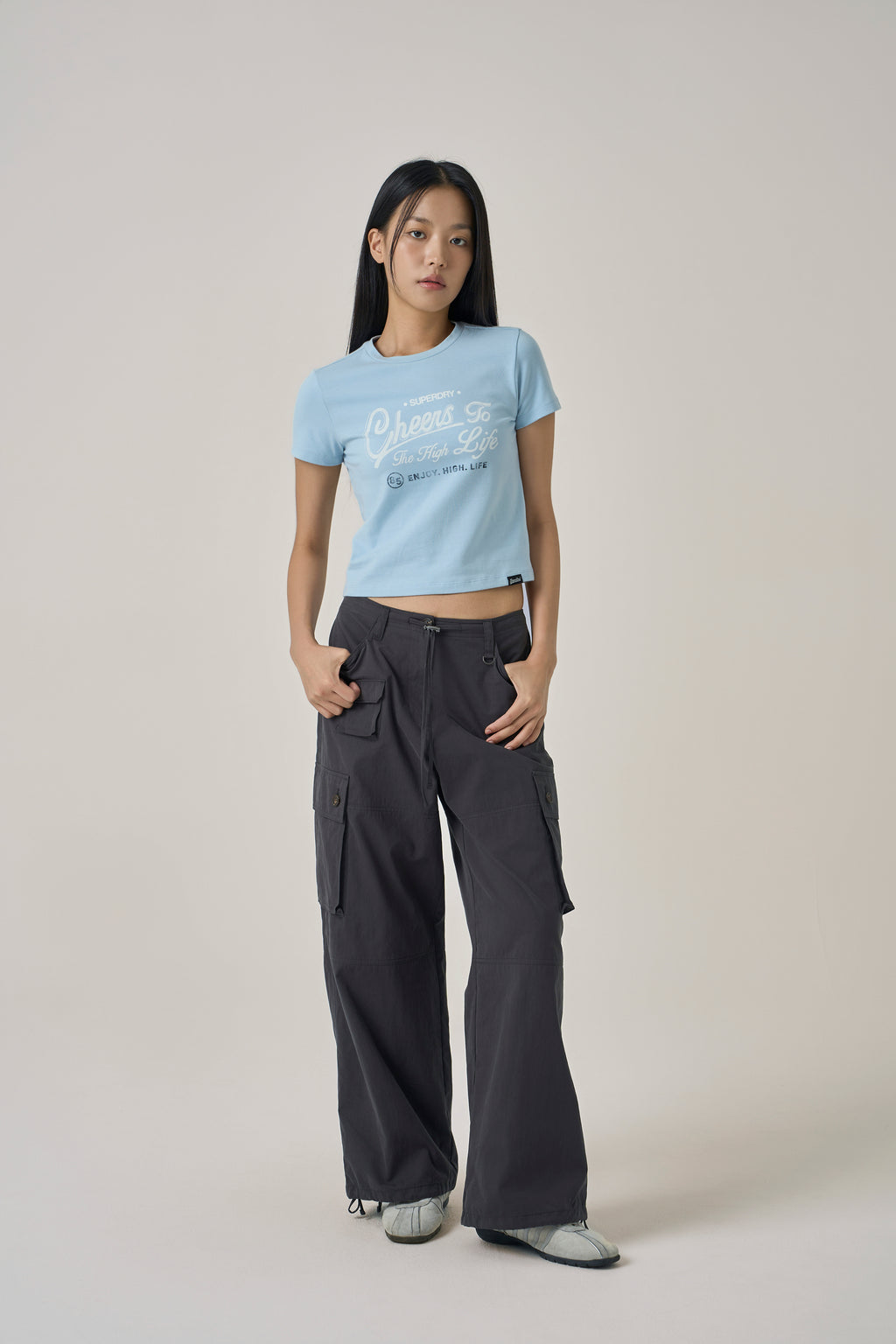 W Vintage Script Crop T-Shirt