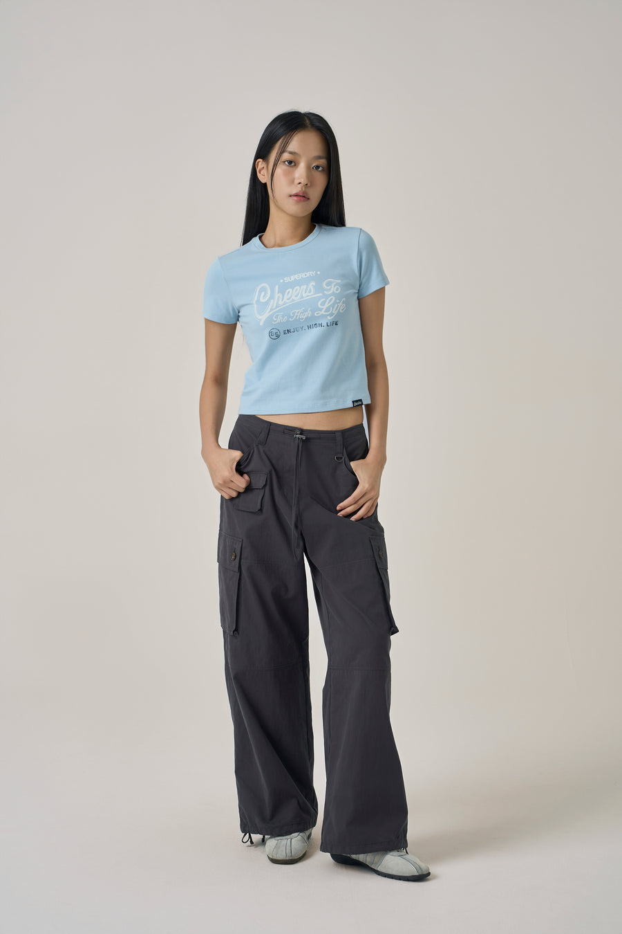 W Vintage Script Crop T-Shirt