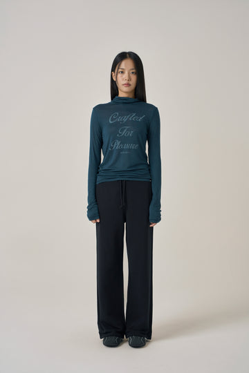 W Half-Neck Graphic Long Sleeve