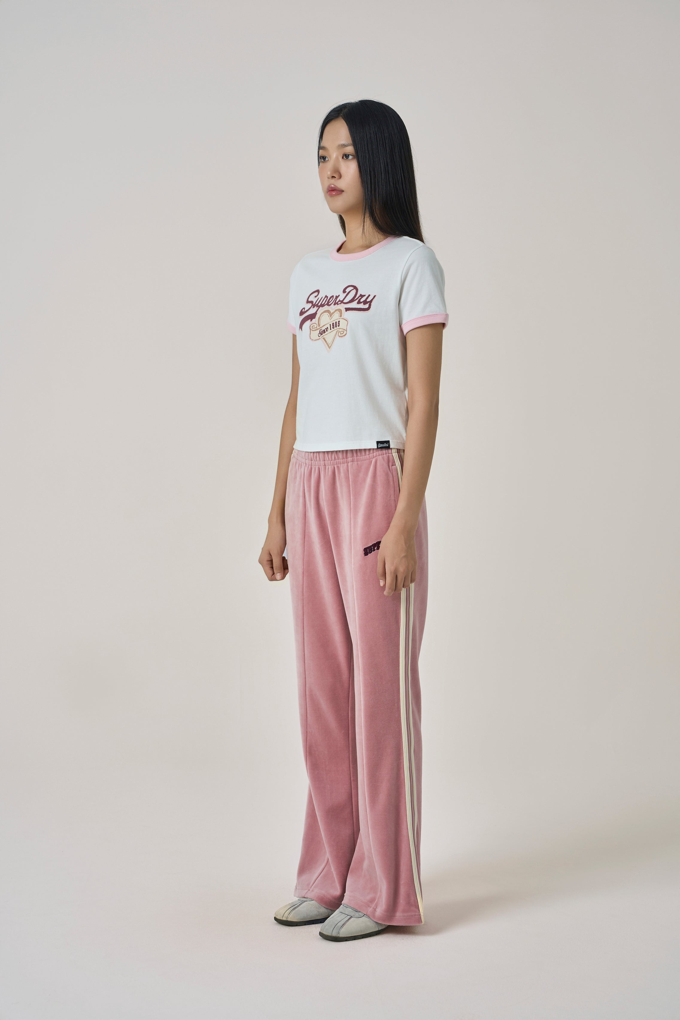 W Heart Graphic Ringer T-Shirt