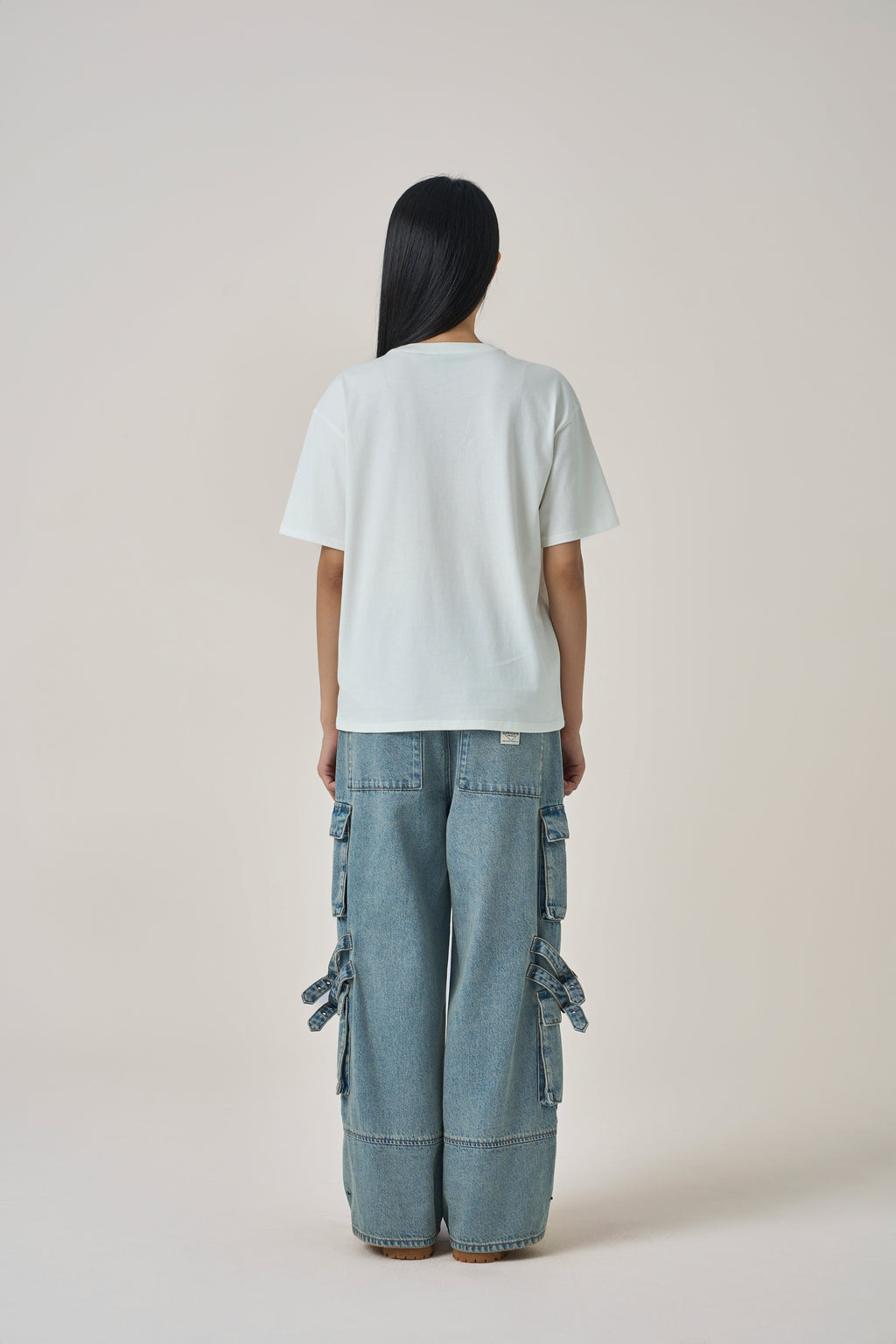 W Vintage Heart Graphic T-Shirt