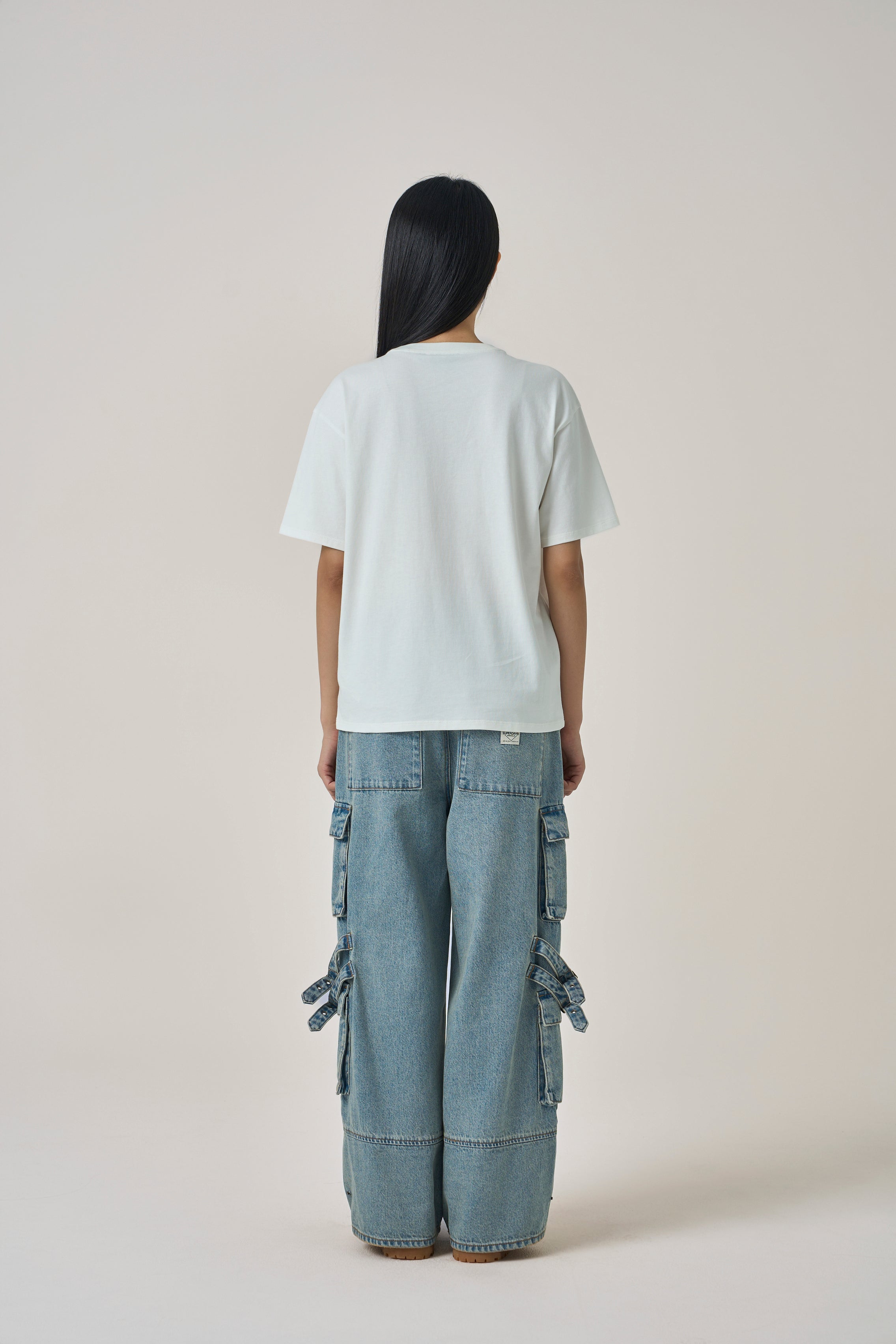 W Vintage Heart Graphic T-Shirt