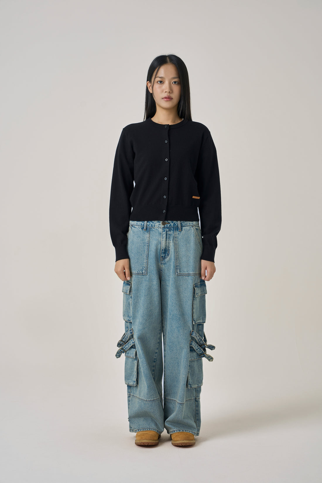 W Roundneck Kint Cardigan