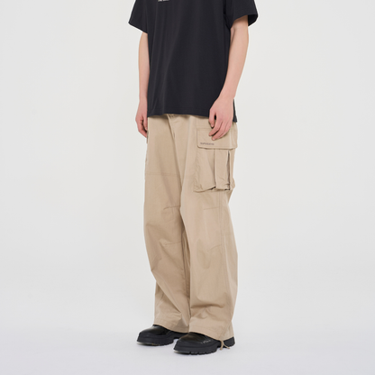 Curved Cargo Pants