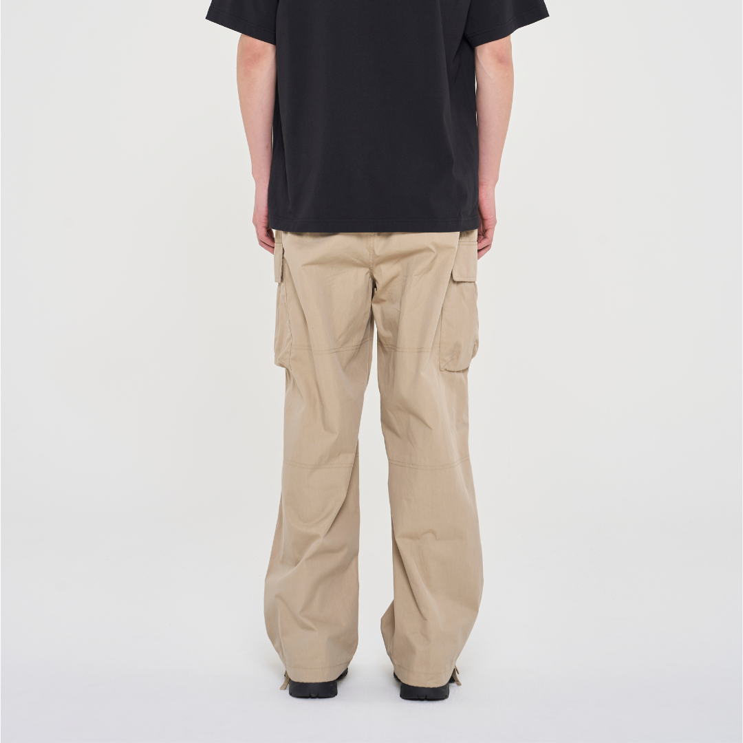 Curved Cargo Pants