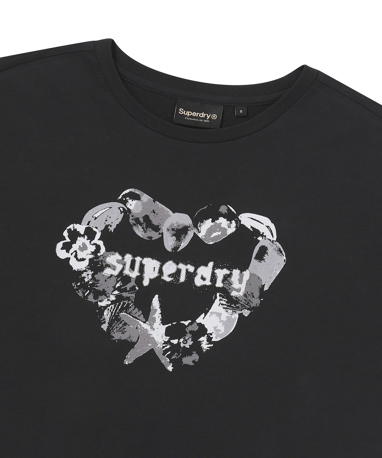 W Heart Print T-Shirt 2
