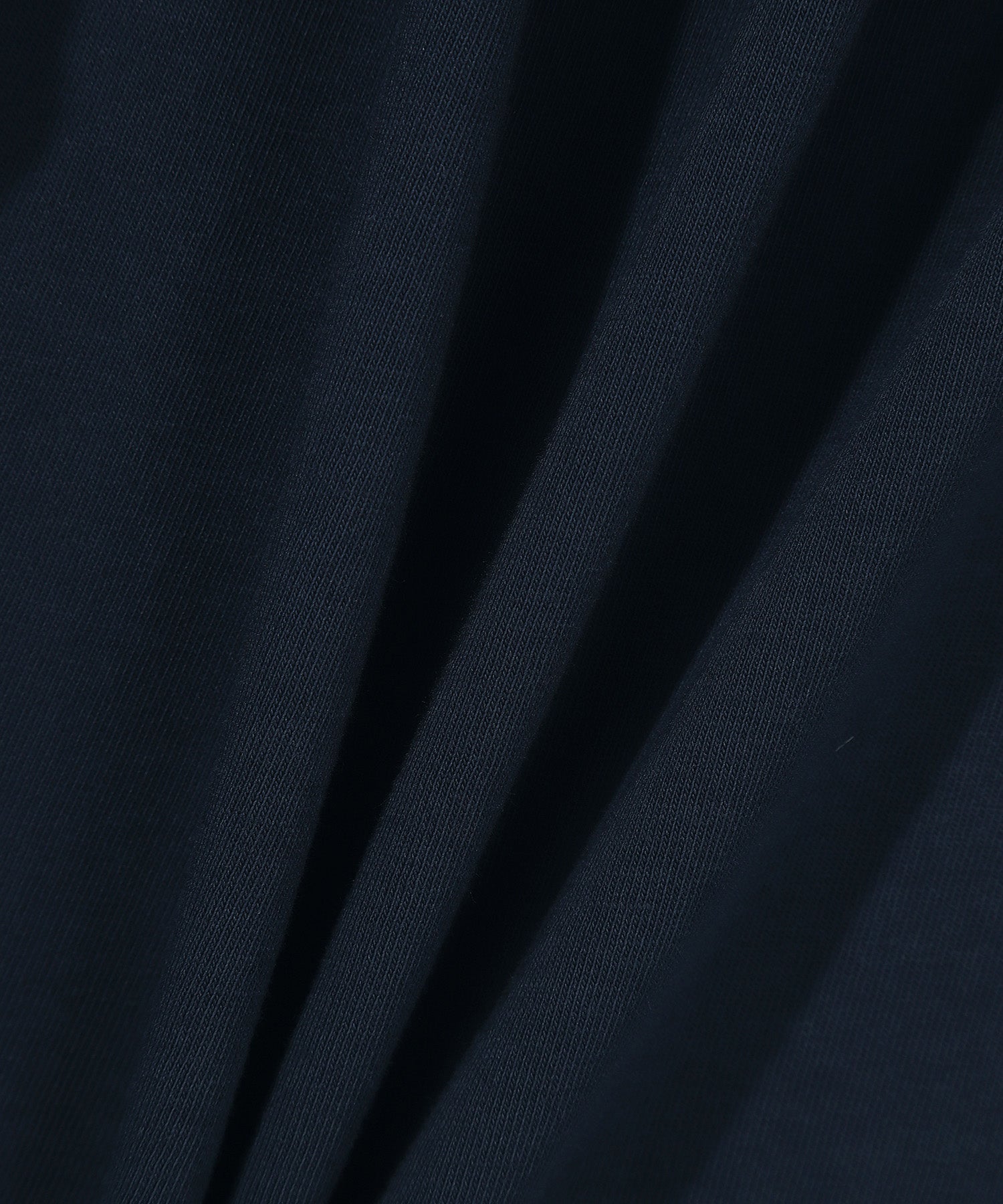 Essential Long Sleeve T-Shirt 2