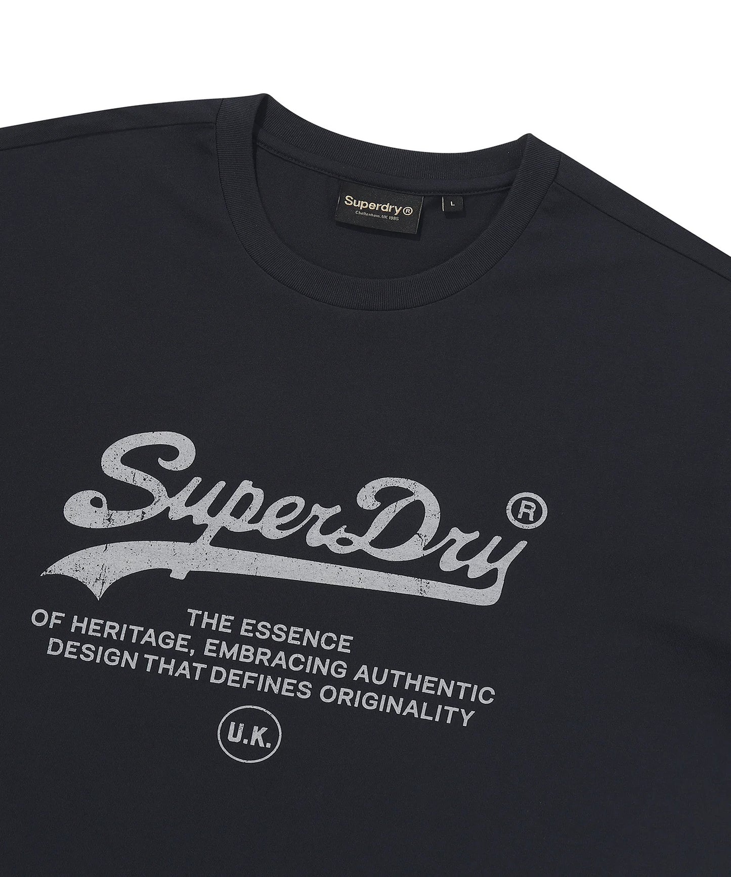 Essential Logo T-Shirt
