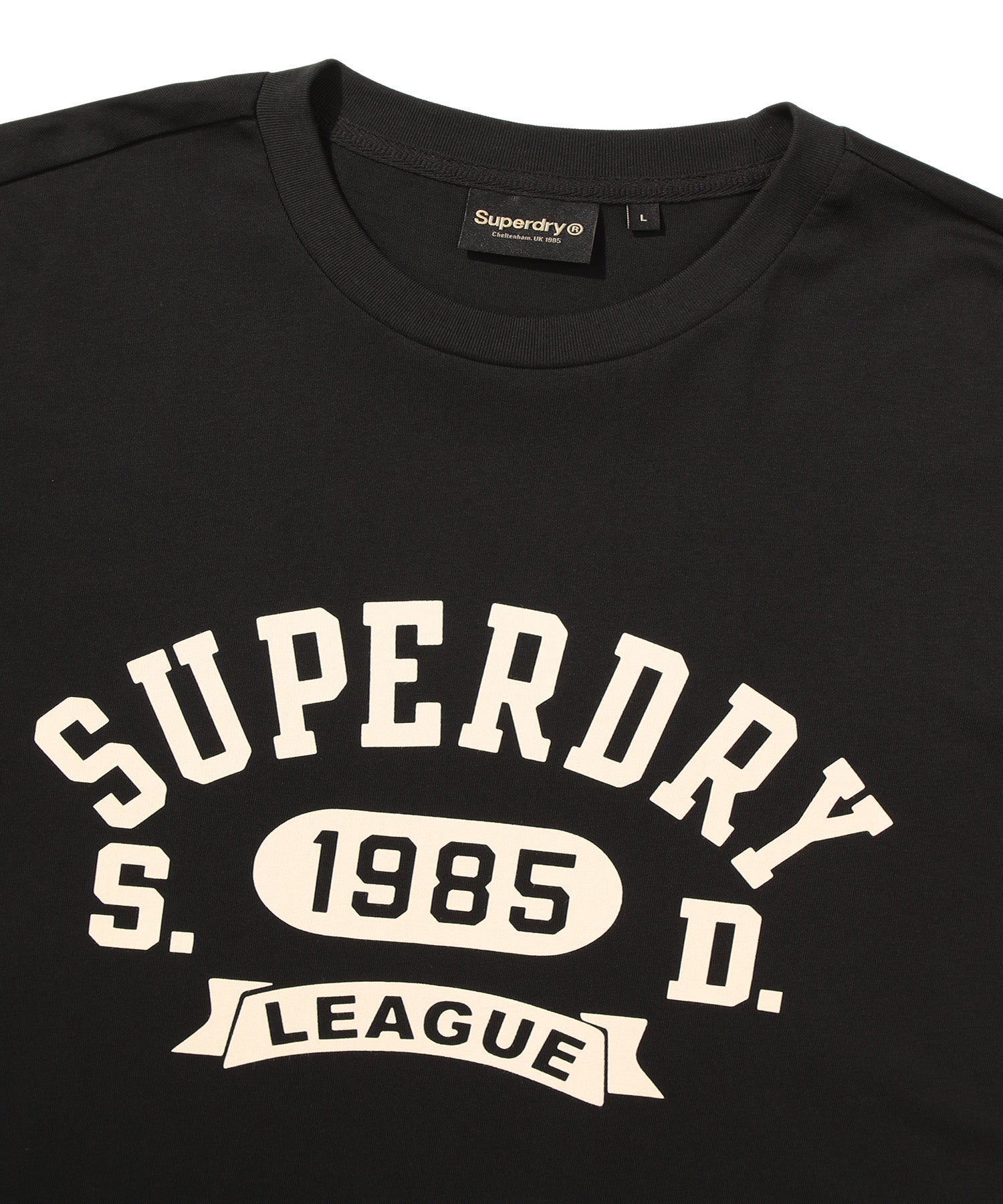 League Essential Graphic T-Shirt
